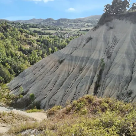 Maison Confortable à Avec Terrasse Vergezac