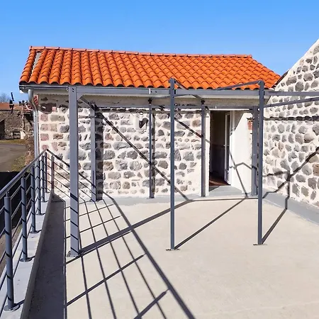 Maison Confortable A Avec Terrasse